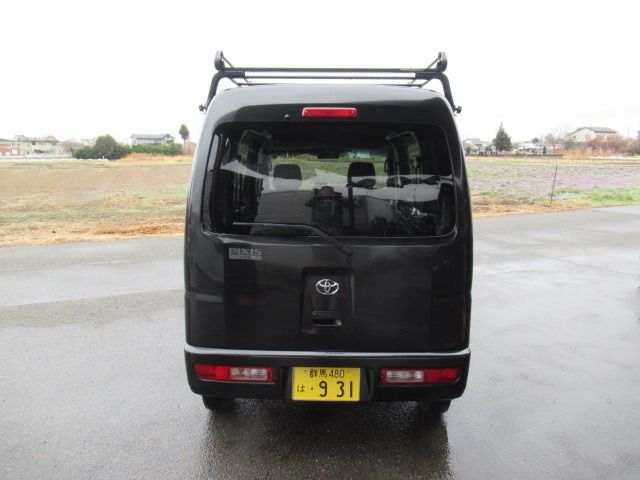 Toyota PIXIS VAN 2015 6422944-10