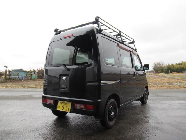 Toyota PIXIS VAN 2015 6422944-9