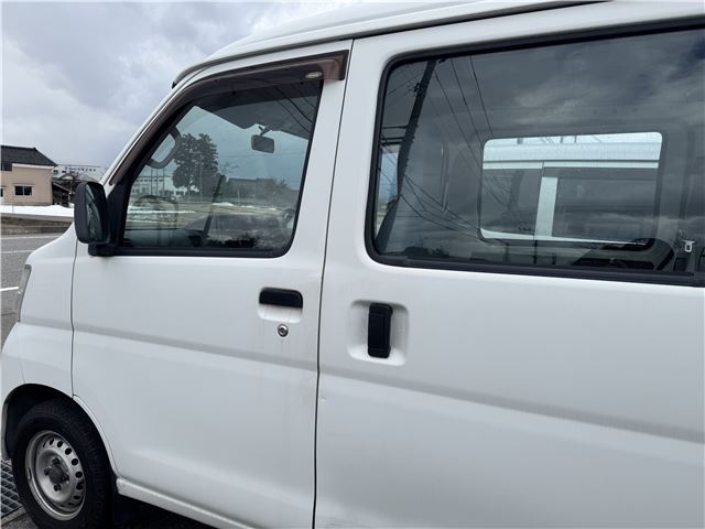 Toyota PIXIS VAN 2014 6422963-2