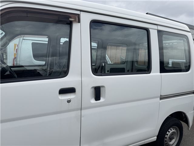 Toyota PIXIS VAN 2014 6422963-3