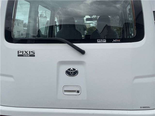 Toyota PIXIS VAN 2014 6422963-5
