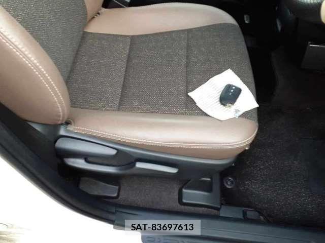 Toyota PORTE 2019 6423160-9
