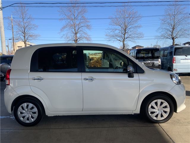Toyota PORTE 2014 6423951-7
