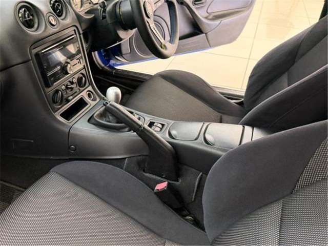 Mazda ROADSTER 2000 6383300-8