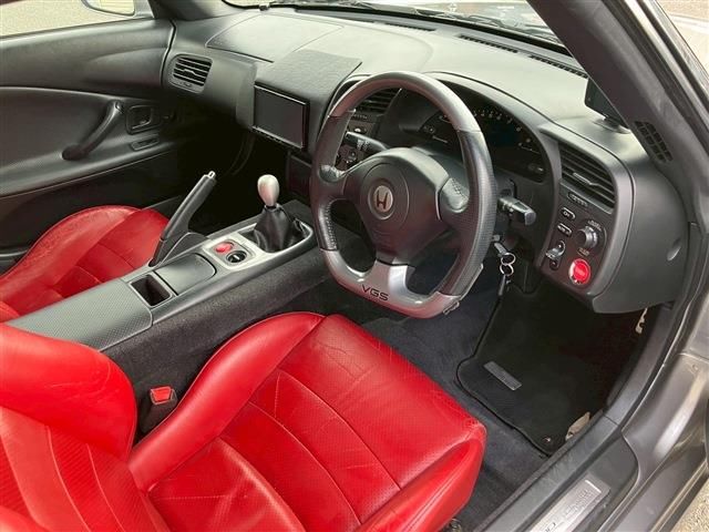 Honda S2000 2000 6393100-8