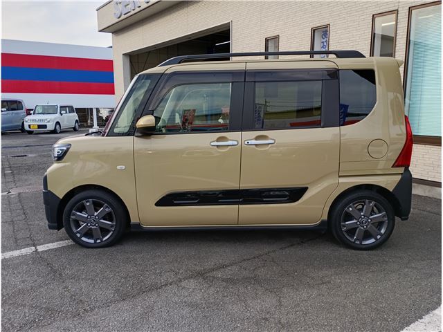 Daihatsu TANTO 2022 6385105-3