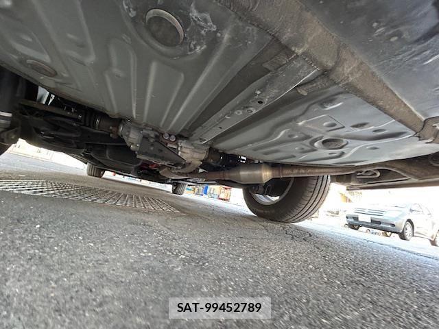Toyota VOXY 2022 6384503-6