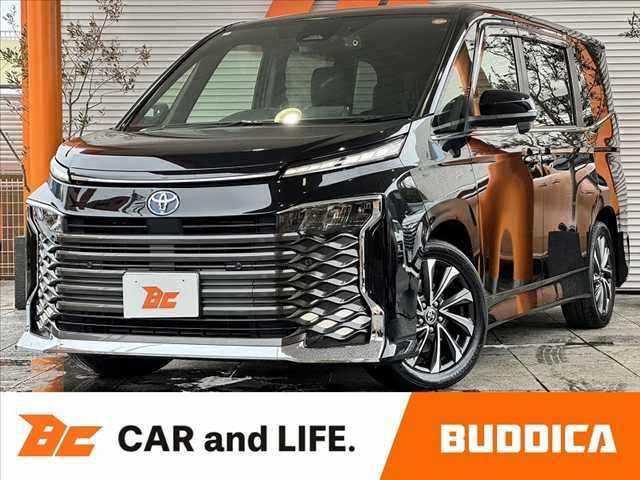 Toyota VOXY 2022 6385583-0