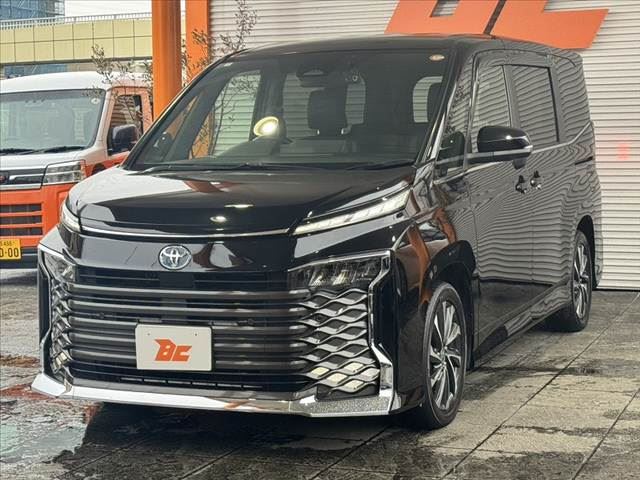 Toyota VOXY 2022 6385583-7