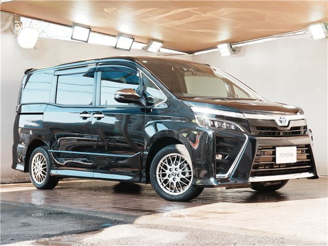 Toyota VOXY 2021 6389158-0