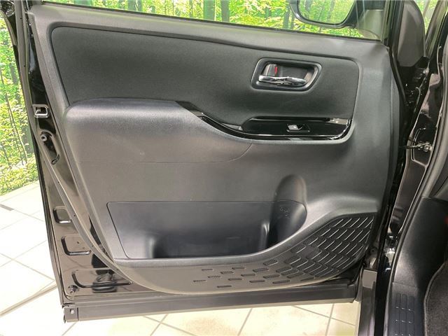 Toyota VOXY 2019 6393085-10