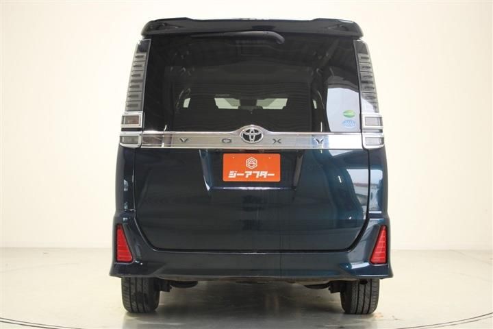 Toyota VOXY 2018 6396693-10