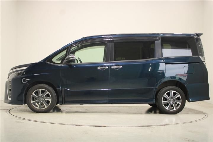 Toyota VOXY 2018 6396693-8
