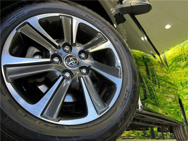 Toyota VOXY 2018 6398887-9