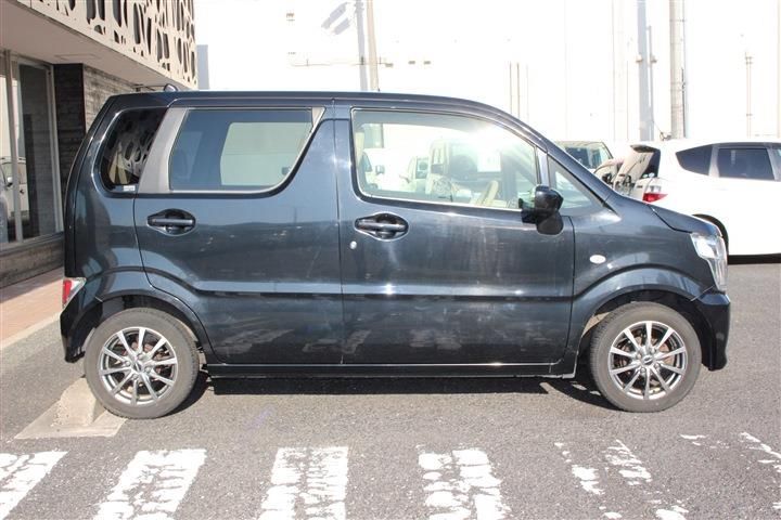 Suzuki WAGON R 2018 6381175-6