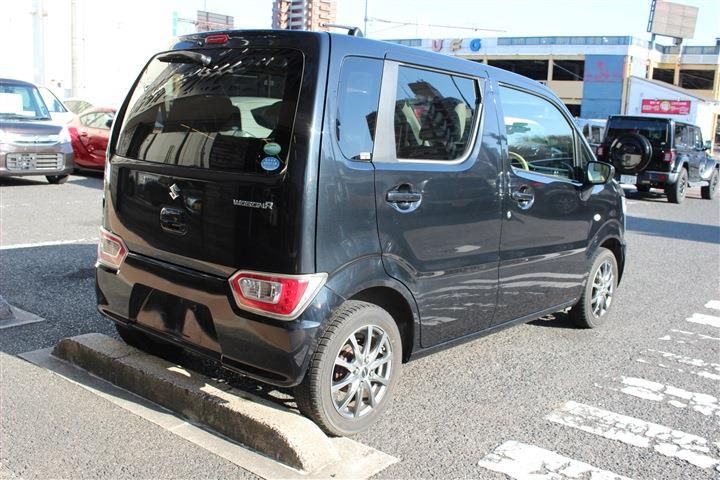 Suzuki WAGON R 2018 6381175-8