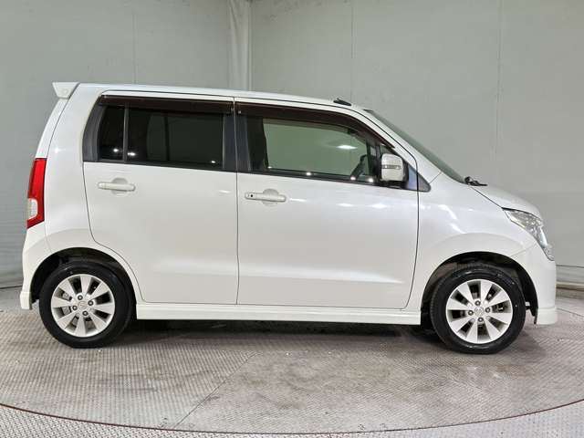 Suzuki WAGON R 2012 6389900-3