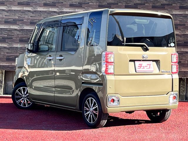 Daihatsu WAKE 2018 6422156-8