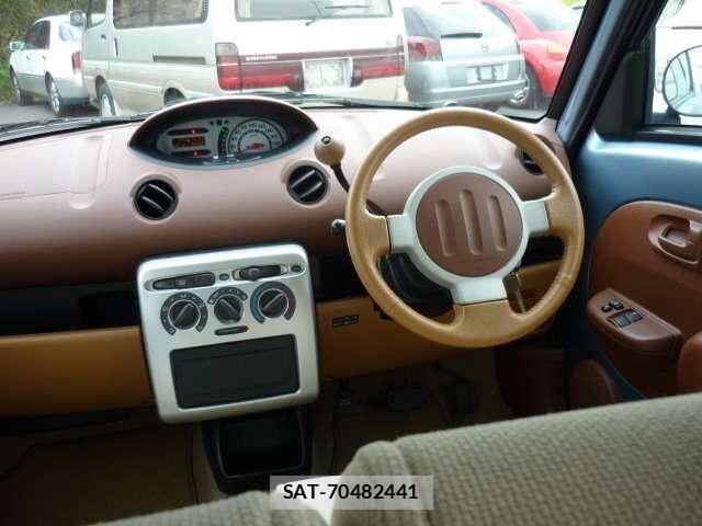 Toyota WILL VI 2000 6399815-2