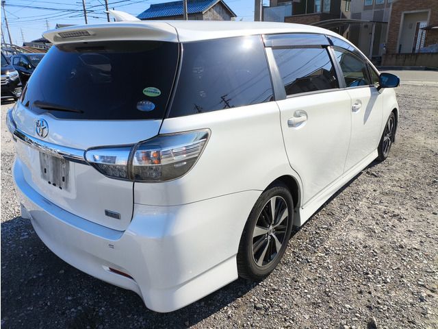 Toyota WISH 2012 6401049-1