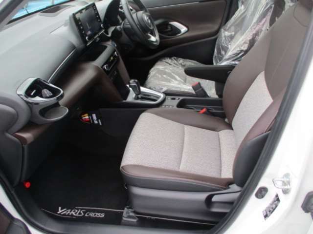 Toyota YARIS CROSS 2020 6415884-3