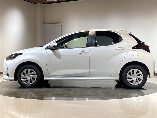 Toyota YARIS 2026 6402065-4