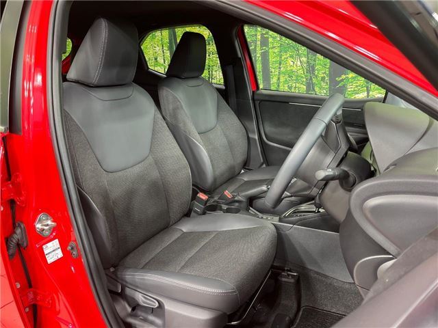 Toyota YARIS 2025 6402235-7