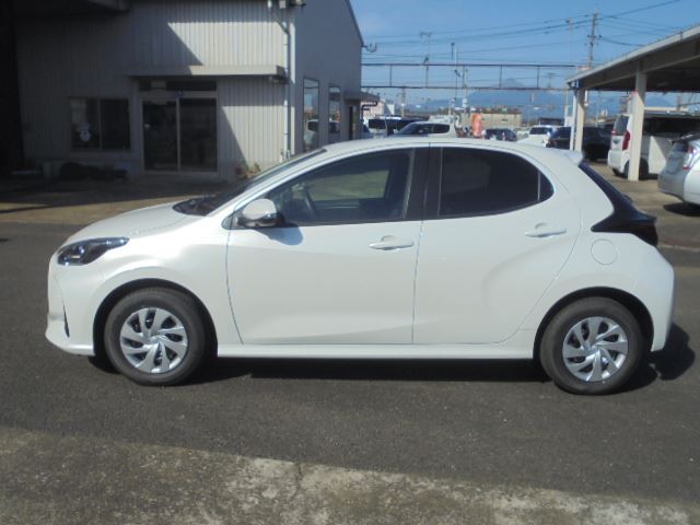 Toyota YARIS 2025 6402342-1