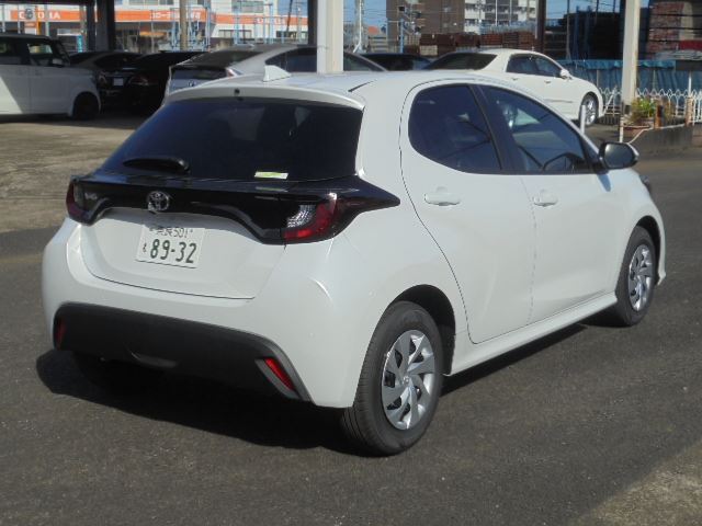 Toyota YARIS 2025 6402342-6