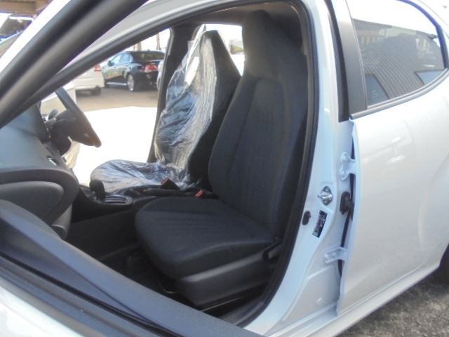 Toyota YARIS 2025 6402342-9