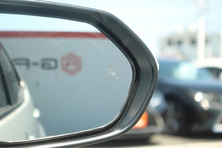 Toyota YARIS 2024 6402738-3