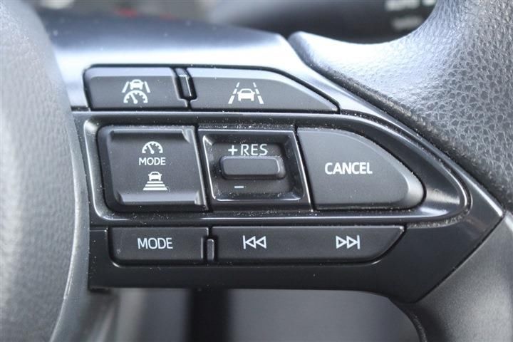 Toyota YARIS 2024 6402738-4