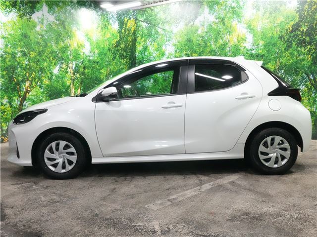 Toyota YARIS 2022 6405441-7