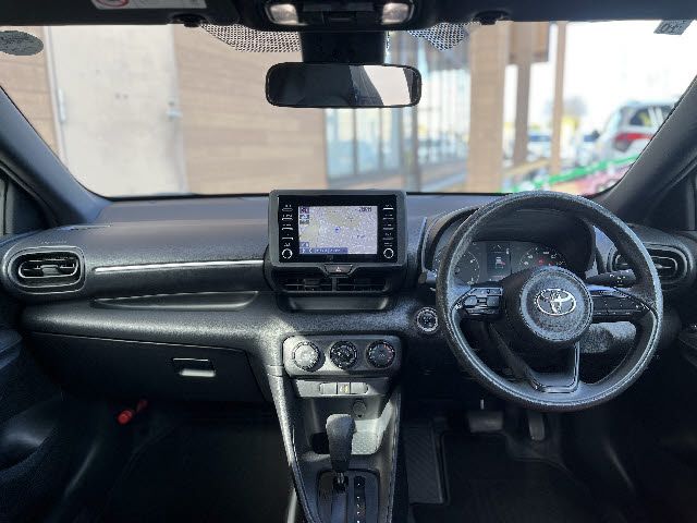 Toyota YARIS 2022 6405489-2