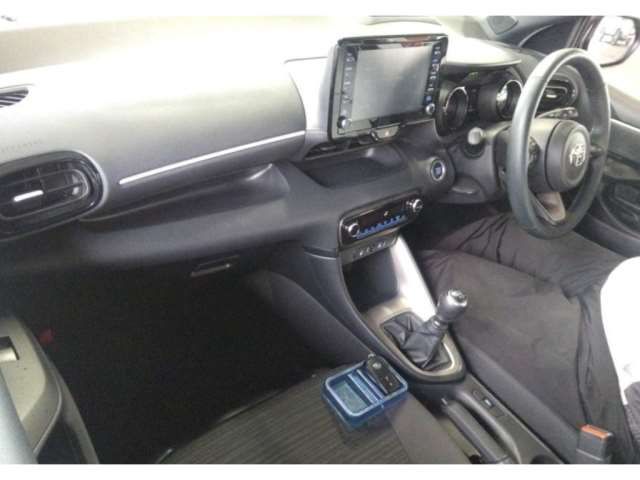 Toyota YARIS 2022 6405690-2