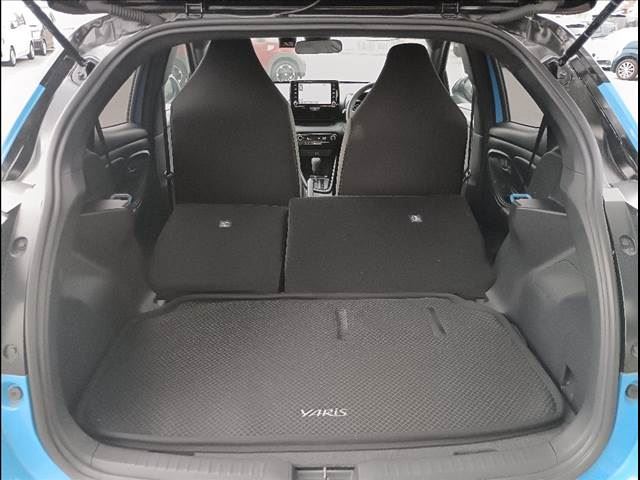 Toyota YARIS 2022 6405798-5