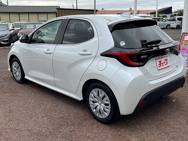 Toyota YARIS 2022 6405861-8