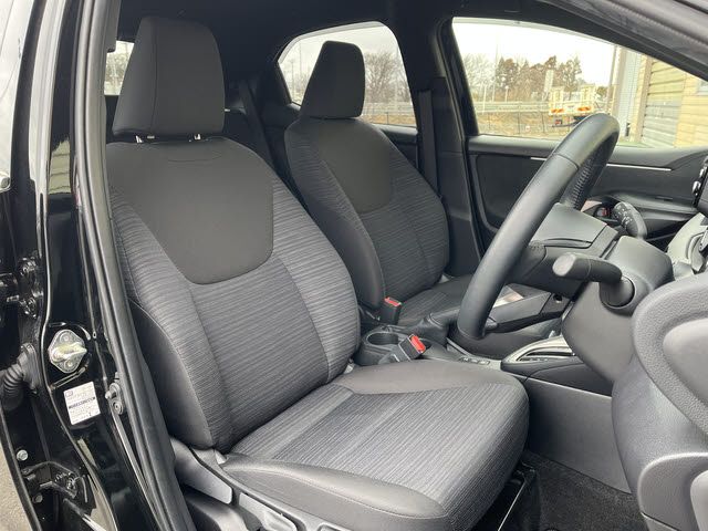 Toyota YARIS 2022 6405900-3