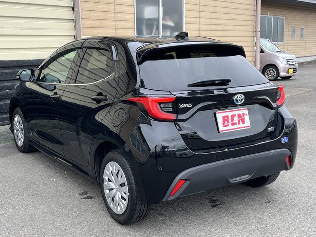 Toyota YARIS 2022 6405900-8