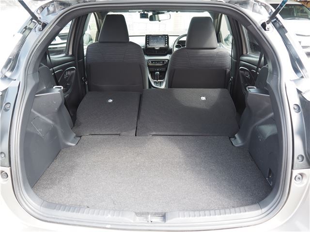 Toyota YARIS 2021 6407254-10