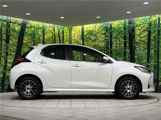 Toyota YARIS 2021 6408027-9