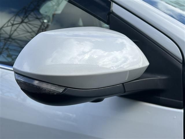 Toyota YARIS 2020 6408899-10