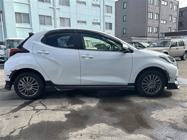 Toyota YARIS 2020 6408899-2