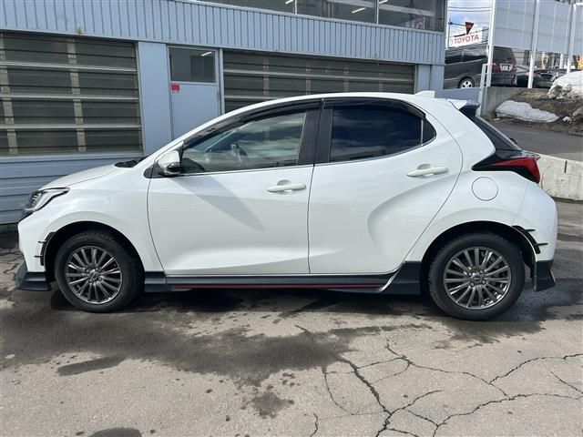 Toyota YARIS 2020 6408899-4