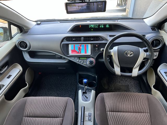 Toyota AQUA 2012 6424889-2