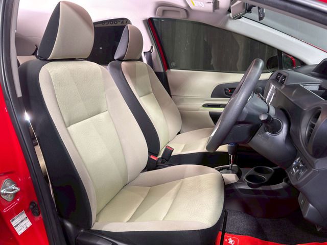 Toyota AQUA 2012 6425434-5