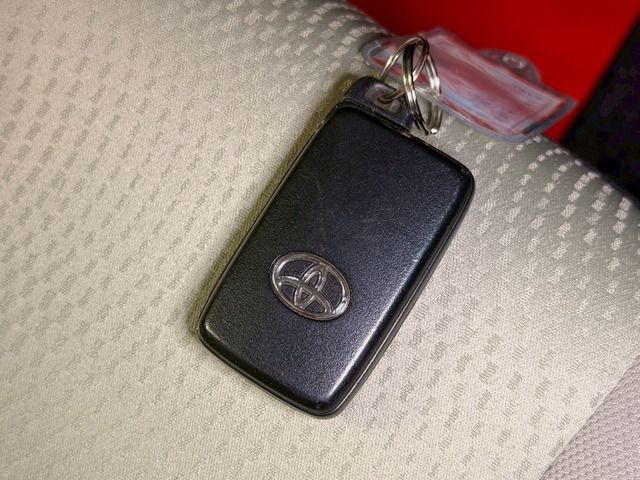 Toyota AQUA 2012 6425434-7