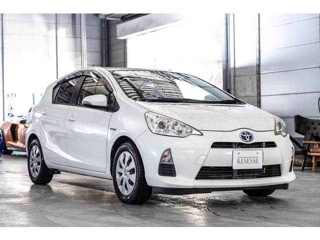 Toyota AQUA 2012 6425613-4