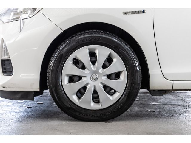 Toyota AQUA 2012 6425613-9