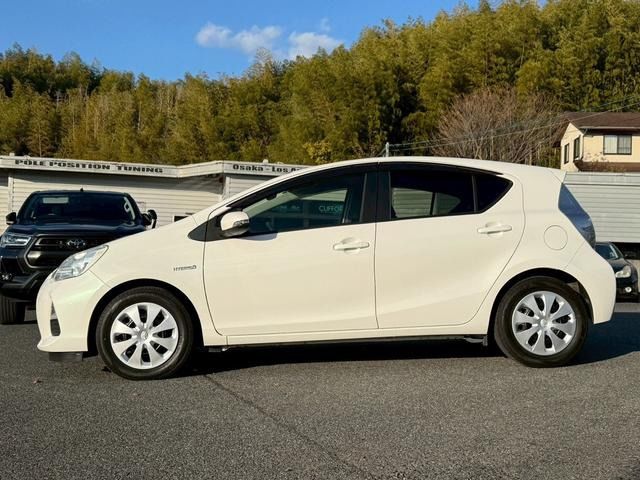 Toyota AQUA 2012 6425658-4